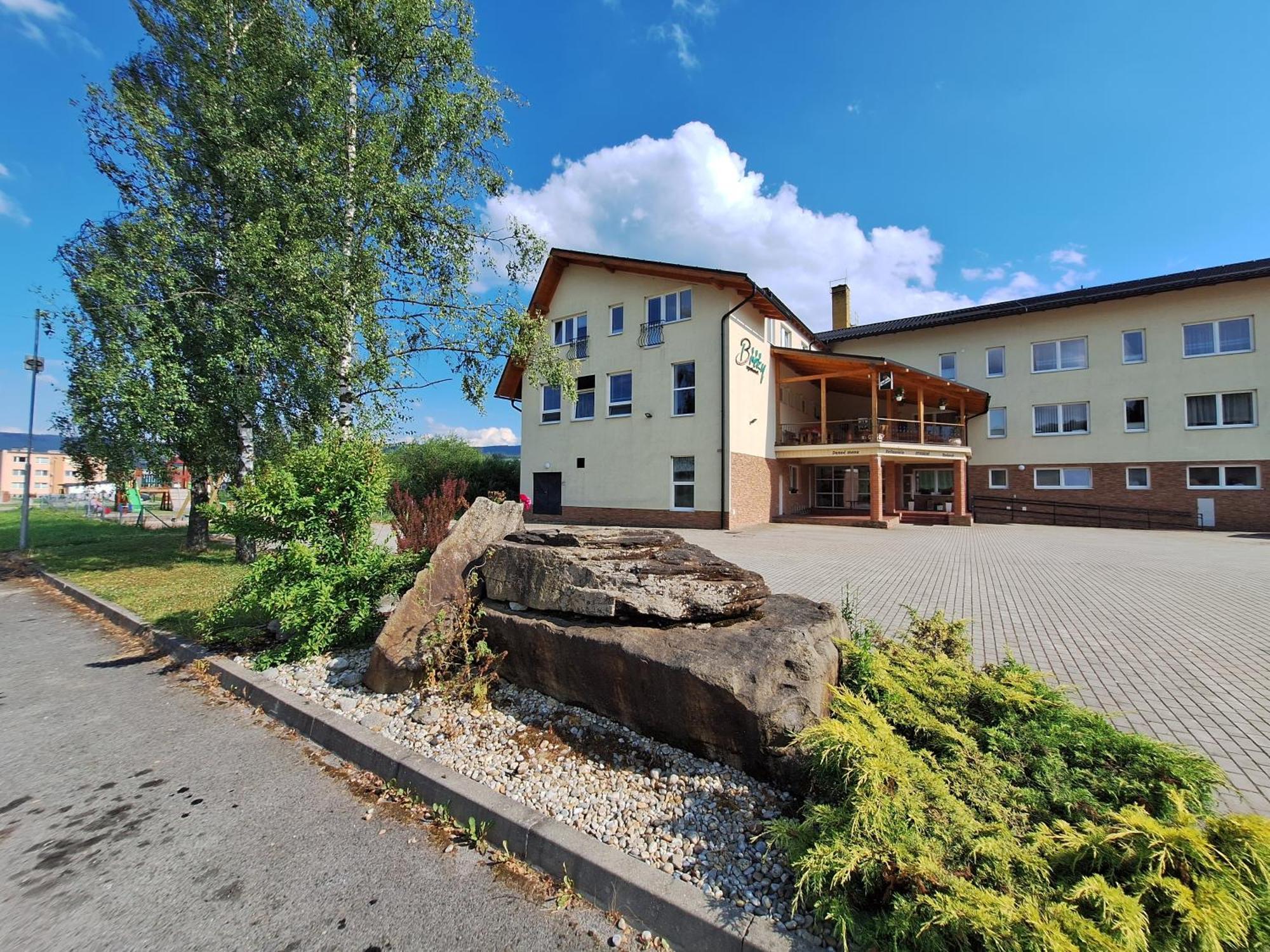 Agrohotel Tri Brezy Hrustin 외부 사진