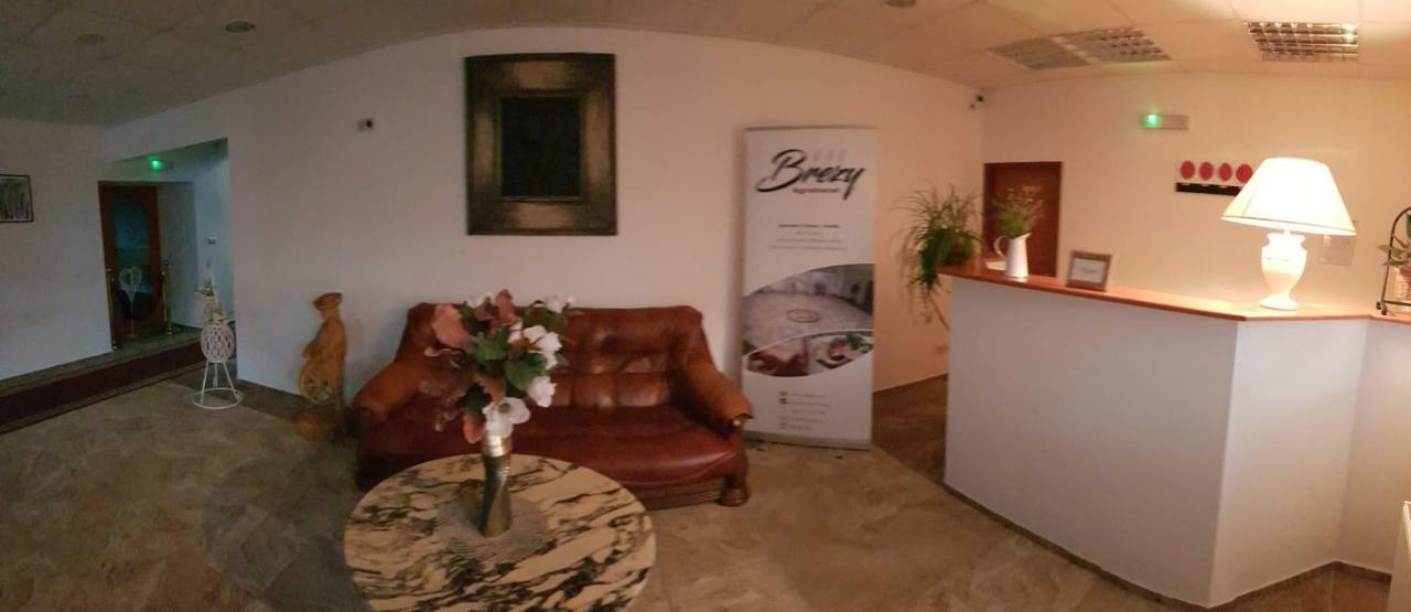 Agrohotel Tri Brezy Hrustin 외부 사진